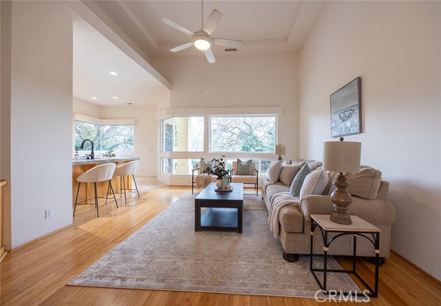 3185 Via Casita Place, Chico CA: https://media.crmls.org/medias/1ab6e363-ab1a-4b3e-a3ad-d37e25f7591b.jpg