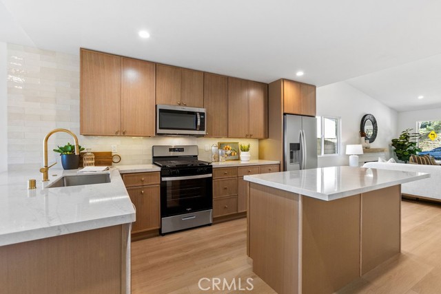 Detail Gallery Image 5 of 14 For 22715 via Santigo, Mission Viejo,  CA 92691 - 3 Beds | 2 Baths