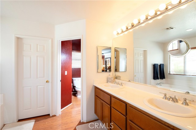 Detail Gallery Image 22 of 48 For 29458 Shannon Ct #89,  Canyon Country,  CA 91387 - 4 Beds | 2/1 Baths