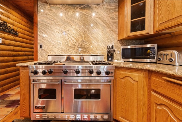 Detail Gallery Image 11 of 45 For 1870 Oak Springs Valley Rd, Wrightwood,  CA 92397 - 2 Beds | 2 Baths