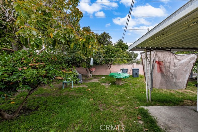 Detail Gallery Image 27 of 41 For 526 Nottingham Ave, Santa Ana,  CA 92703 - 4 Beds | 2 Baths