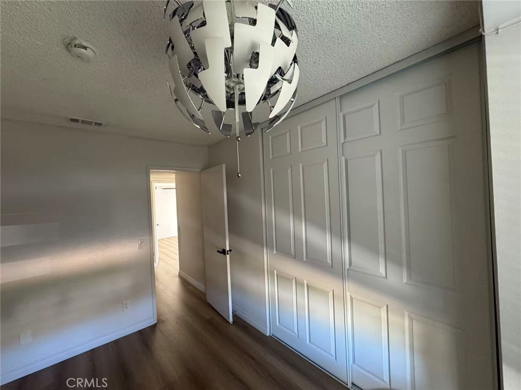 MLS #OC25280877 image #15