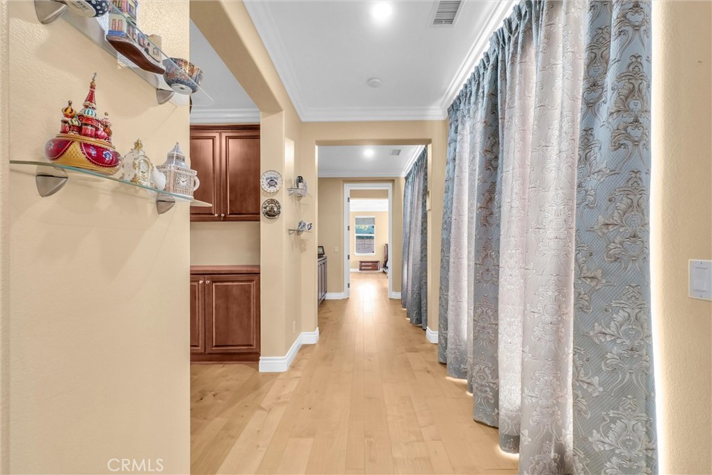 MLS #OC25275903 image #31