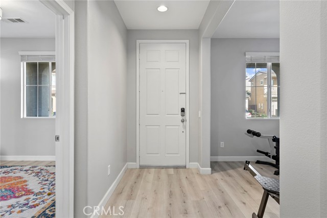 341 W Pebble Creek Lane, Orange CA: https://media.crmls.org/medias/1abbd48b-4d49-4d1f-8d45-92a237f62bb9.jpg