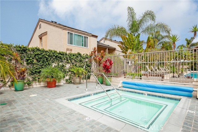 Detail Gallery Image 24 of 31 For 3128 via Alicante #R,  La Jolla,  CA 92037 - 1 Beds | 1 Baths