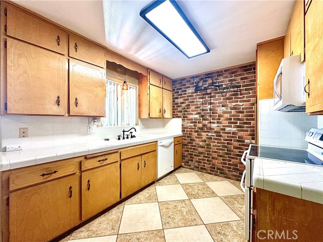 Detail Gallery Image 14 of 51 For 7575 Palomar Ave, Yucca Valley,  CA 92284 - 3 Beds | 2 Baths