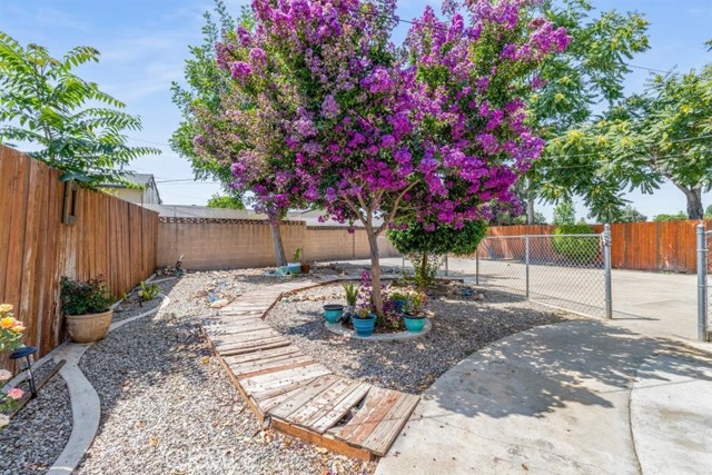 4026 Daines Drive, Arcadia CA: https://media.crmls.org/medias/1abe196a-0c09-4164-a376-30b6e15592ad.jpg