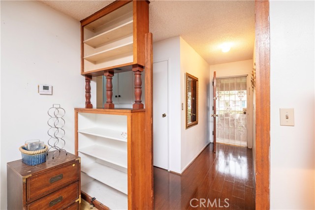 2996 Gladstone Street, Pomona CA: https://media.crmls.org/medias/1ac08f28-a1a6-4d6c-acdf-c03ace7ce05e.jpg