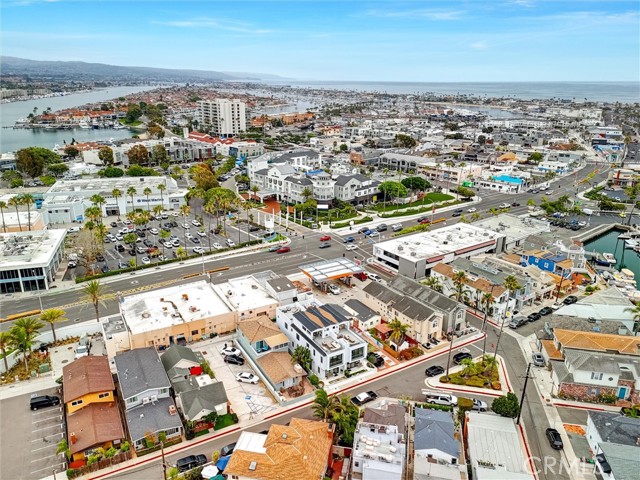 506 Clubhouse Avenue, Newport Beach CA: https://media.crmls.org/medias/1ac090cf-e69d-4b11-ba21-96cd28dcf9df.jpg