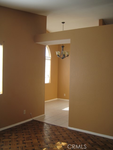 Detail Gallery Image 5 of 8 For 2319 Landsford St, Lancaster,  CA 93535 - 4 Beds | 2 Baths