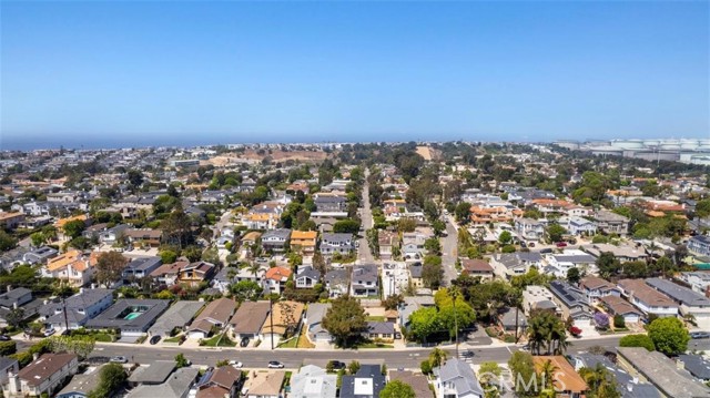 3002 Laurel Avenue, Manhattan Beach, California 90266, 5 Bedrooms Bedrooms, ,5 BathroomsBathrooms,Residential,Sold,Laurel,SB22092750