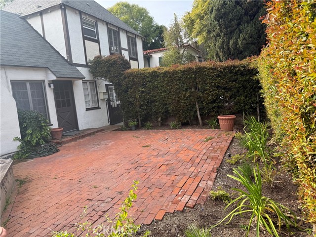 Detail Gallery Image 32 of 32 For 1437 Greenfield Ave, Los Angeles,  CA 90025 - – Beds | – Baths