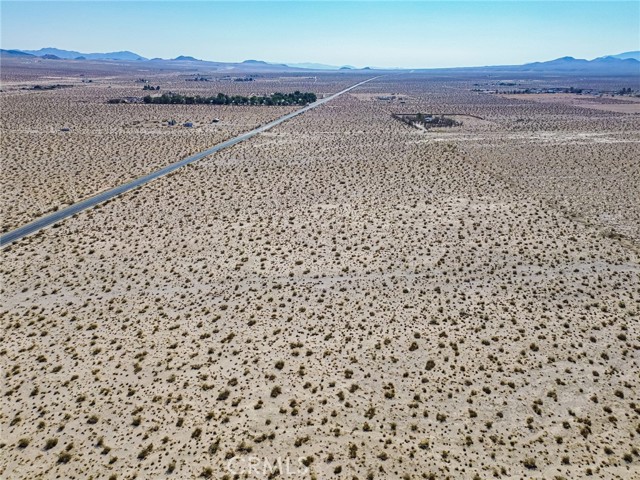 37898 Old Woman Springs Road, Lucerne Valley CA: https://media.crmls.org/medias/1ac19c88-c298-4443-8a19-4ec393baffad.jpg
