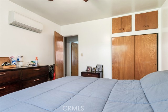 28 N Michigan Street, Redlands CA: https://media.crmls.org/medias/1ac1edd4-e20b-4b3d-ab57-34f0722da41a.jpg