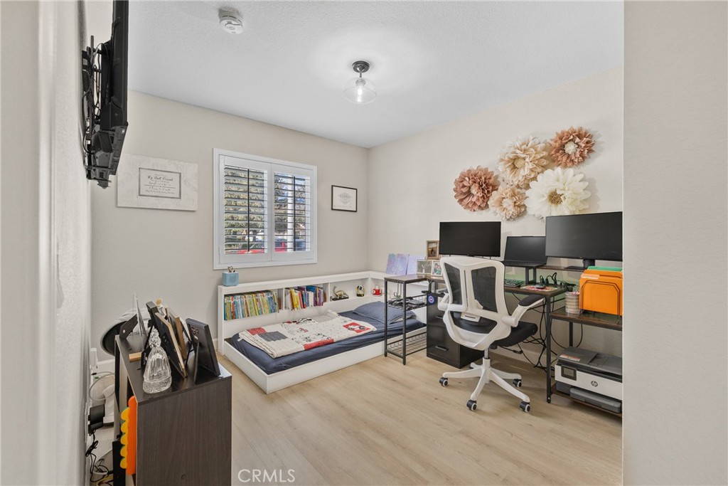 MLS #NP25279641 image #9