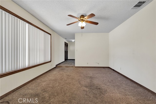 Detail Gallery Image 11 of 38 For 18110 Fairburn St, Hesperia,  CA 92345 - 3 Beds | 2 Baths