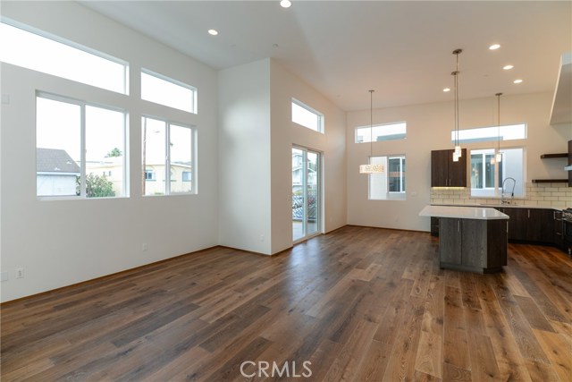 2518 Nelson Avenue, Redondo Beach, California 90278, 4 Bedrooms Bedrooms, ,3 BathroomsBathrooms,Residential,Sold,Nelson,PV17029862
