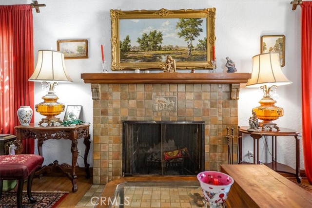 2270 E Orange Grove Boulevard, Pasadena CA: https://media.crmls.org/medias/1ac6181e-6e5a-476d-8a96-b50a9ebf3cfa.jpg