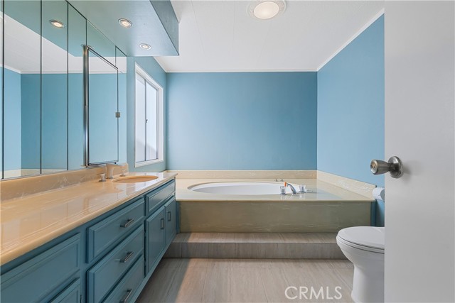 Detail Gallery Image 32 of 60 For 2550 Pacific Coast Hwy #207,  Torrance,  CA 90505 - 2 Beds | 2 Baths