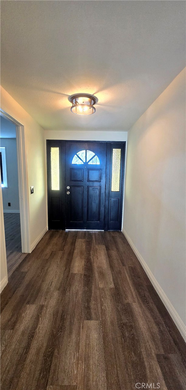 Detail Gallery Image 3 of 25 For 2618 S Pacific Ave, Santa Ana,  CA 92704 - 4 Beds | 2 Baths