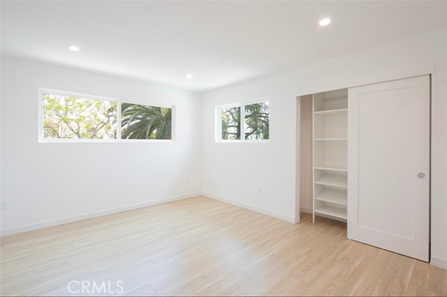 Detail Gallery Image 15 of 24 For 1346 N Stanley Ave #1,  Los Angeles,  CA 90046 - 4 Beds | 4/1 Baths