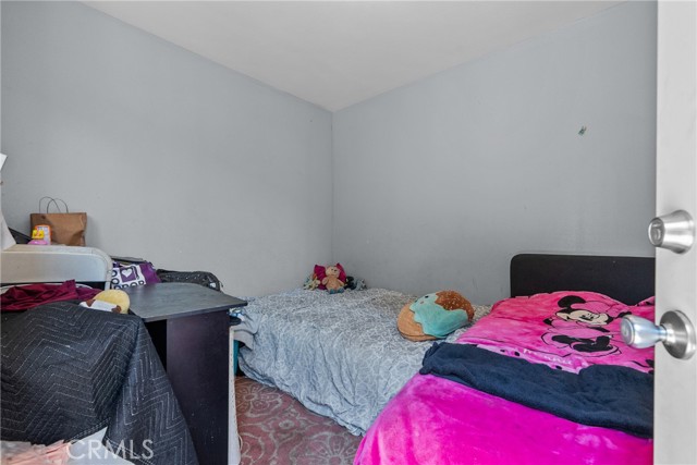 Detail Gallery Image 39 of 43 For 2001 N Salinas Ave, Los Angeles,  CA 90059 - 4 Beds | 2 Baths