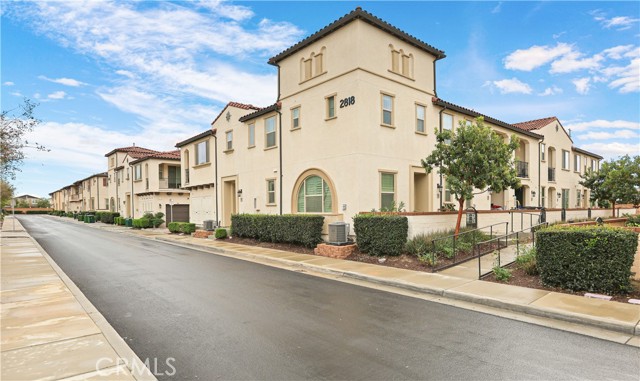 Front Image Thumbnail for CROC26038789