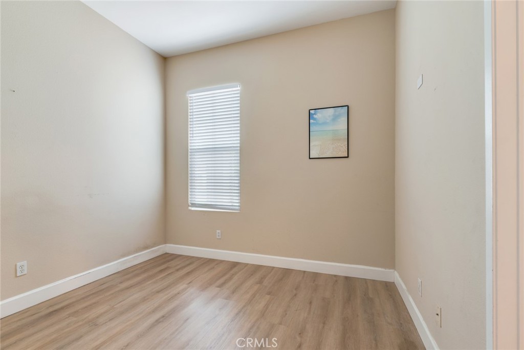 MLS #WS25187094 img 8