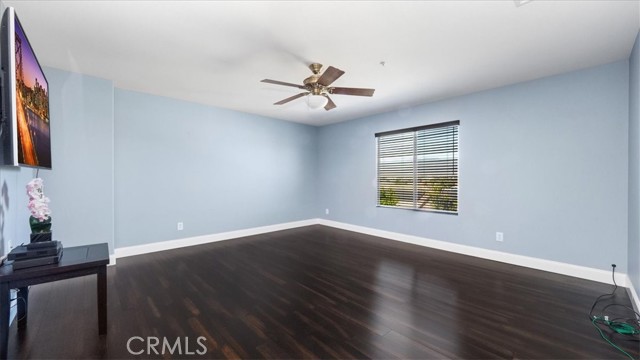 Detail Gallery Image 16 of 39 For 17036 La Vida Ct, Fontana,  CA 92337 - 4 Beds | 2/1 Baths