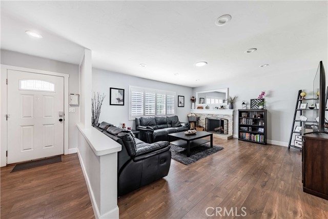 Detail Gallery Image 4 of 40 For 6011 Santa Barbara, Garden Grove,  CA 92845 - 4 Beds | 2 Baths