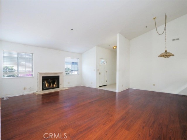 Detail Gallery Image 4 of 20 For 3819 W 190th St, Torrance,  CA 90504 - 3 Beds | 2 Baths