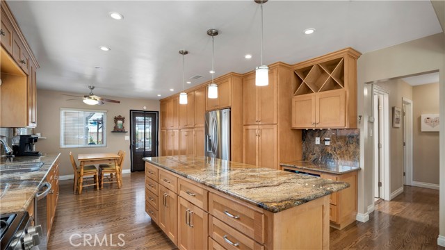 5215 E Monlaco Road, Long Beach CA: https://media.crmls.org/medias/1acc95d8-b7d8-468b-a37c-288ecc5cf49a.jpg