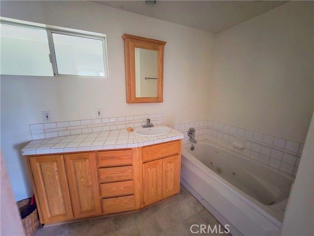 Detail Gallery Image 15 of 53 For 26650 Fairway, Idyllwild,  CA 92549 - 6 Beds | 5 Baths