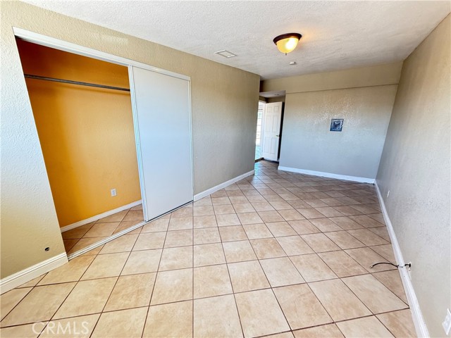 Detail Gallery Image 16 of 27 For 8461 Eucalyptus Ave, California City,  CA 93505 - 4 Beds | 1/1 Baths
