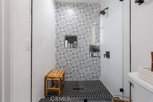 Detail Gallery Image 14 of 75 For 236 Camellia Ln, Costa Mesa,  CA 92627 - 5 Beds | 3 Baths