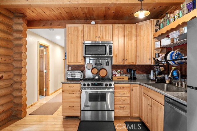 Detail Gallery Image 18 of 72 For 7597 Maddrill, Forest Ranch,  CA 95942 - 3 Beds | 2 Baths