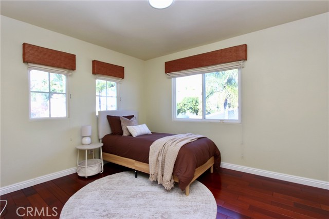 Detail Gallery Image 17 of 22 For 5928 Vista De La Luz, Woodland Hills,  CA 91367 - 5 Beds | 5 Baths