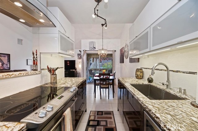 Detail Gallery Image 14 of 43 For 1801 Diamond St, San Diego,  CA 92109 - 1 Beds | 1 Baths