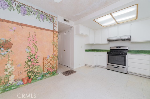 Detail Gallery Image 11 of 20 For 2533 Colgate Way, Riverside,  CA 92507 - 2 Beds | 1/1 Baths