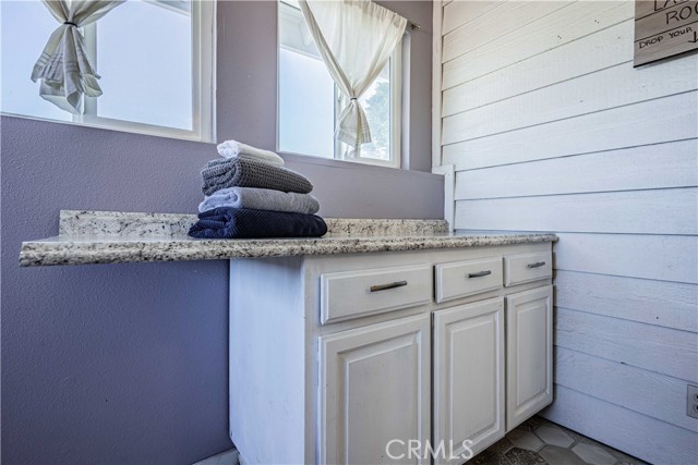 Detail Gallery Image 32 of 48 For 30407 White Cove Ct, Canyon Lake,  CA 92587 - 4 Beds | 3 Baths