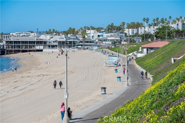 Detail Gallery Image 21 of 30 For 565 Esplanade #202,  Redondo Beach,  CA 90277 - 1 Beds | 1 Baths