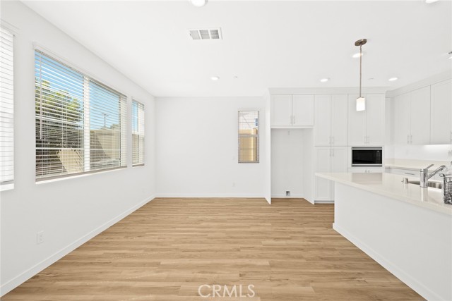 4161 Melody, La Verne CA: https://media.crmls.org/medias/1ad2c0d0-fed9-4e35-9d48-e266747f0dac.jpg