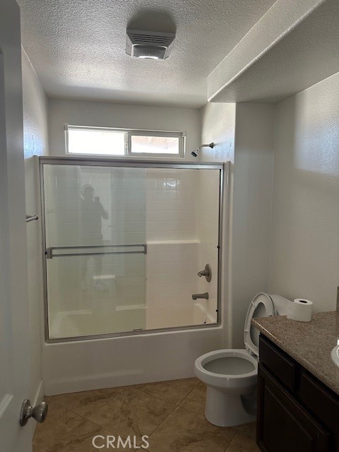 12487 Cricket Street, Victorville, California 92392, 4 Bedrooms Bedrooms, ,3 BathroomsBathrooms,Residential Lease,For Rent,12487 Cricket Street,CRCV24234731