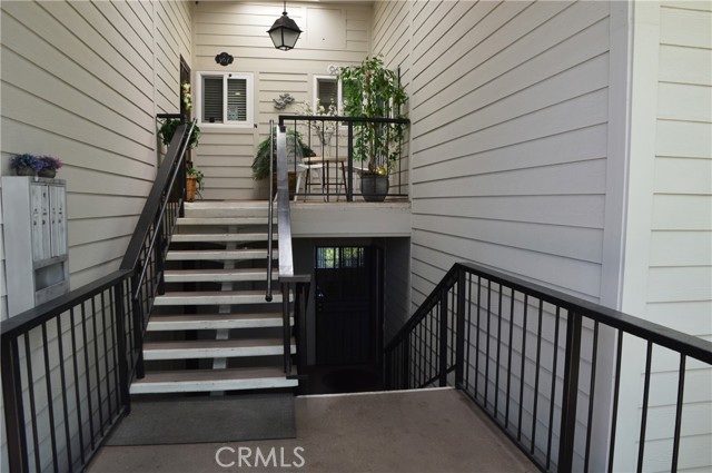 967 Calle Aragon, Laguna Woods CA: https://media.crmls.org/medias/1ad2e54d-9762-4258-bd6b-035c3d12d329.jpg
