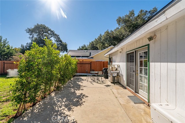Detail Gallery Image 14 of 28 For 124 S Padre Juan Ave, Ojai,  CA 93023 - 2 Beds | 2 Baths