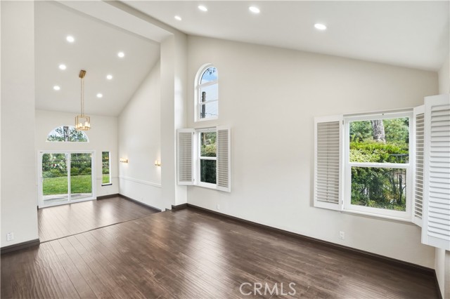 Image 30 of 73 For 3537 Foxglove Road