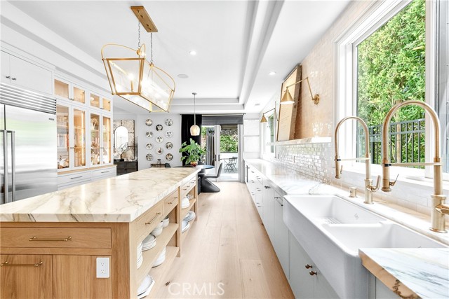 23477 Park Colombo, Calabasas CA: https://media.crmls.org/medias/1ad37c1e-bdbc-4185-a8d5-21abd37ac8fe.jpg