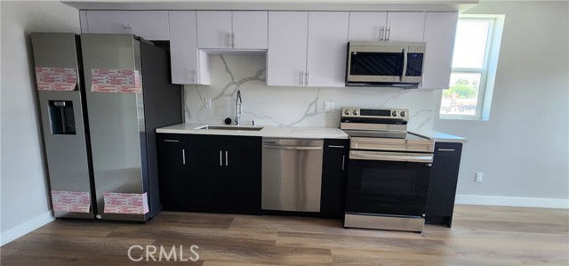 117 S Rampart Blvd, Los Angeles CA: https://media.crmls.org/medias/1ad4983d-1991-44ee-abce-36c073b25d04.jpg
