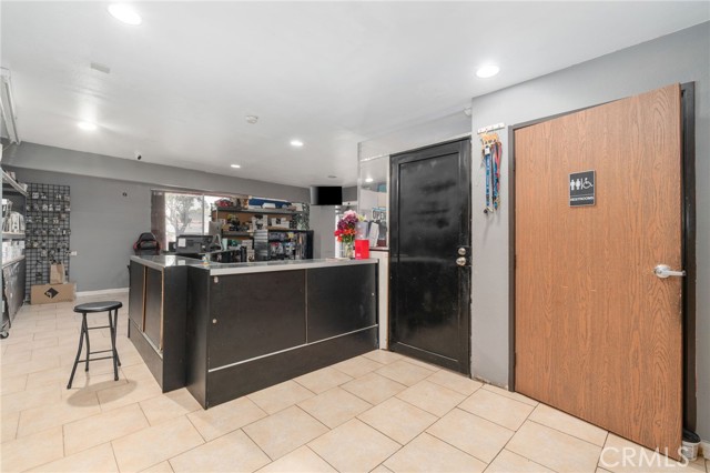 Detail Gallery Image 13 of 41 For 10240 Atlantic Ave, South Gate,  CA 90280 - – Beds | – Baths