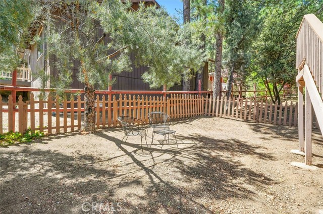 2229 Birchwood Way, Pine Mountain Club CA: https://media.crmls.org/medias/1ad5fbef-d25f-49a2-9309-d724d55b28d5.jpg